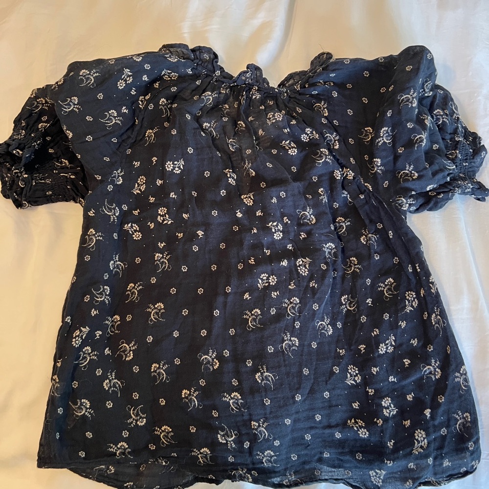 Madewell Navy Blue and Cream Puff Sleeve Blouse